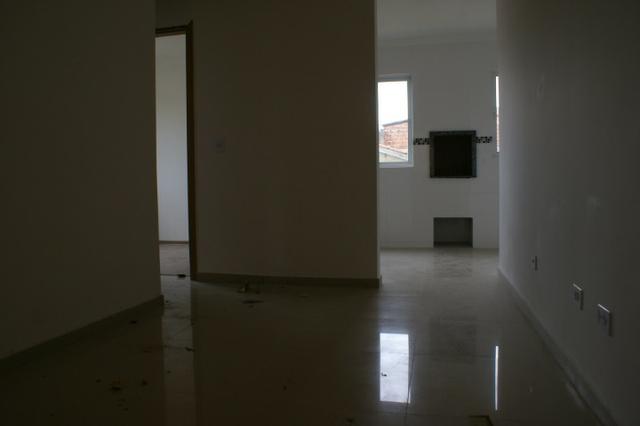 Ótimo apto 2 dorm, porcelanato, garden c/churrasq. área de serviço separada - Foto 5