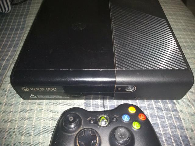 Vendo Xbox destravado na lente da pra joga online