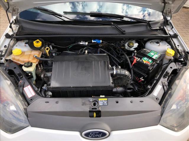 Ford Fiesta 1.6 Mpi Sedan 8v - Foto 9