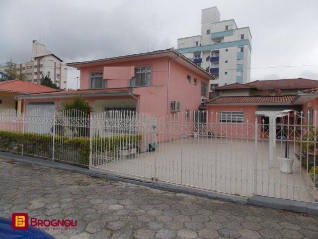 Casa à venda com 5 dormitórios em Trindade, Florianópolis cod:C6-37367