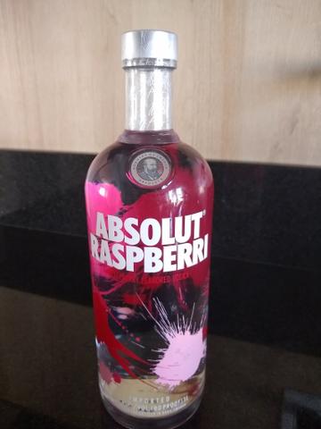 Vodka Absolut Raspberri R$ 80,00