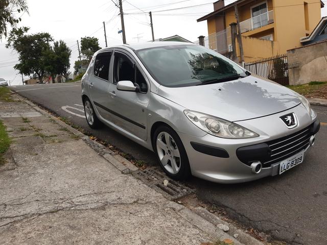 Aceito carro financiado ou com dúvidas