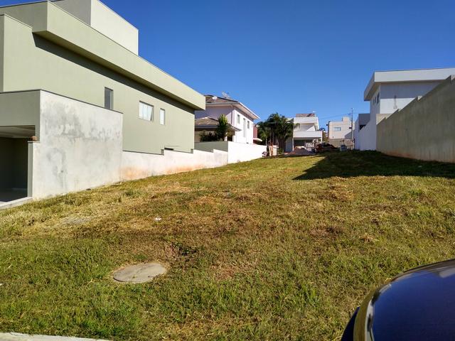 VENDE _Se LOTE em Condomínio fechado - Foto 2
