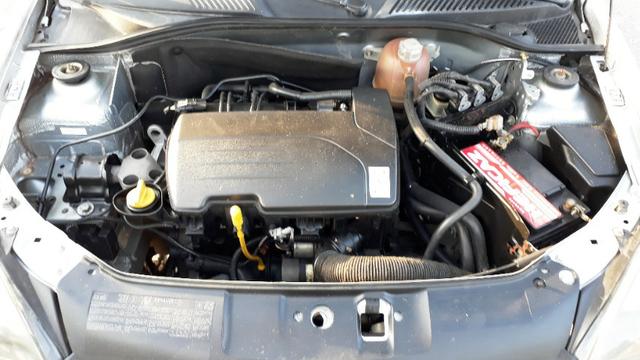 Clio - Foto 4