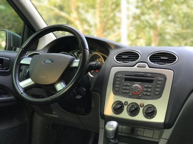 Ford Focus 1.6 gl 4P - Foto 4