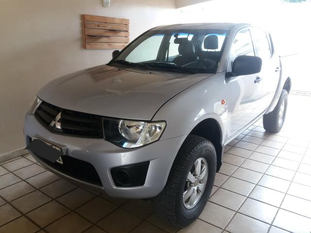 L200 Triton GLX 2012/2012 conservadíssima! Pode ser financiada! - Foto 5