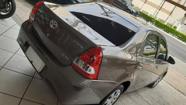 Etios sedan XS 1.5 mecânico - Foto 11