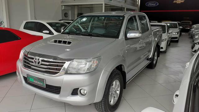 Toyota hilux SRV 4X4 Diesel 2020 pago
