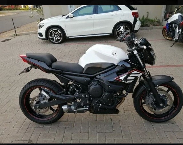 YAMAHA XJ6