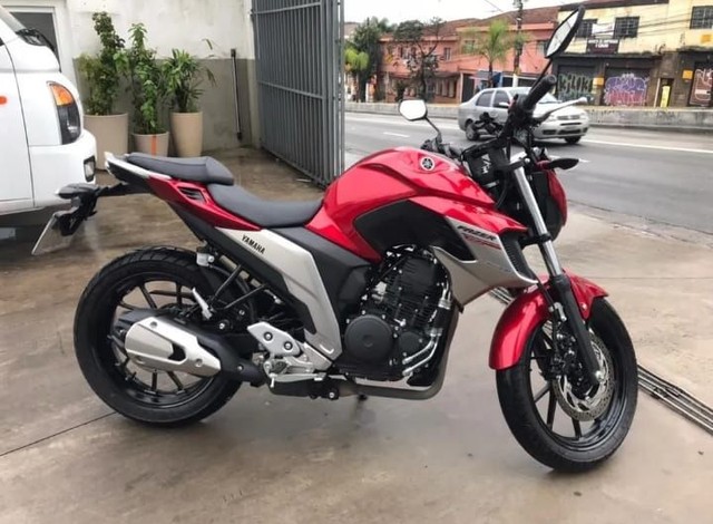 YAMAHA FAZER 250