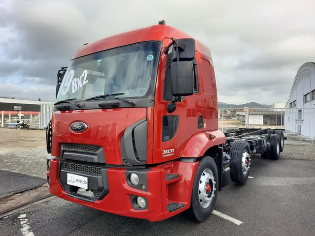 FORD CARGO 3031 8X2 2019