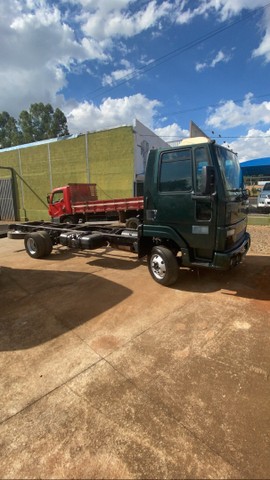 FORD CARGO 815E ANO 2010