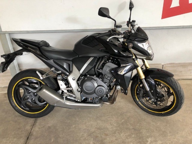 R$41.000 CB 1000R 2013.