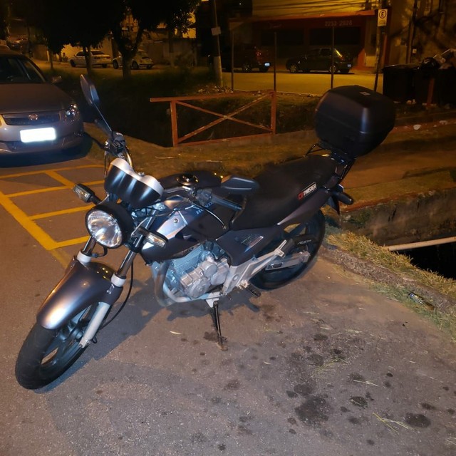 VENDO TWISTER 2008 OU TROCO POR BROS OU CG 150