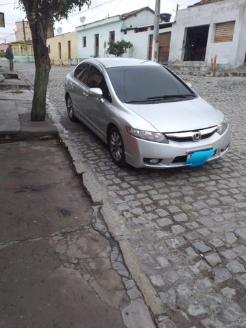 CIVIC 2011 1.8