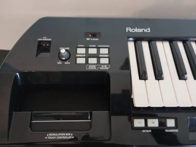 Sintetizador Roland Ax09 Lucida Preto - Instrumentos musicais