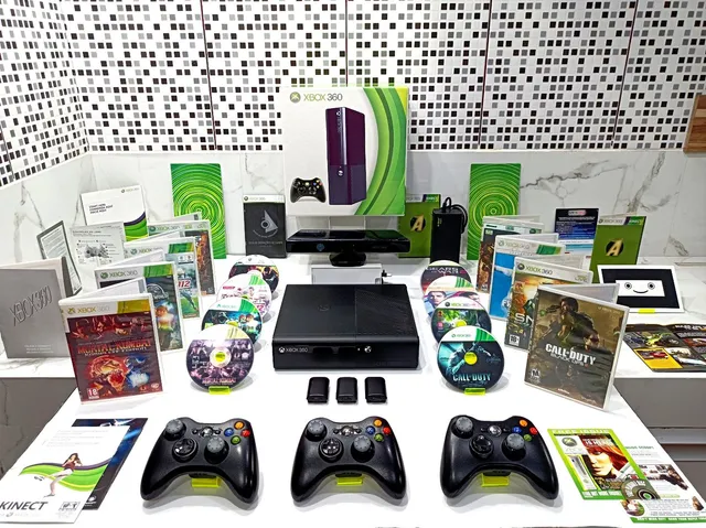 Xbox 360 Destravado com 2 controle + 1 Brindes+kinect (desbloqueado) 110v  somente - Games Você Compra Venda Troca e Assistência de games em geral