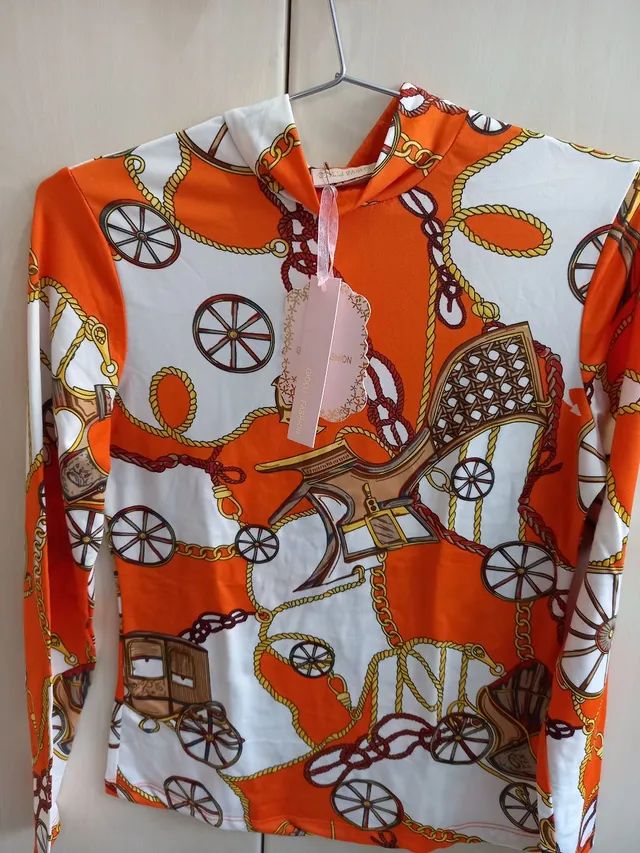 Blusa de manga comprida e com estampas - Foto 5