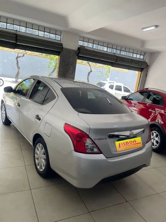 Nissan Versa V-Drive 1.6 Flex  Ano 2021 - Foto 4