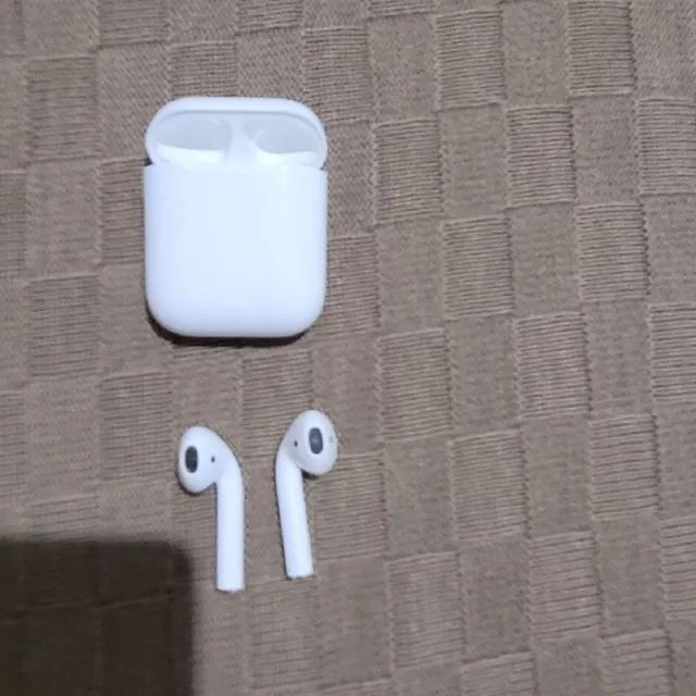 Apple Airpods A1523 (primeira geração) - Fones de Ouvido - Imbuí