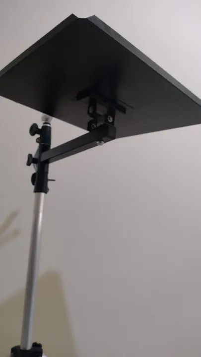 Tripé Notebook+ Projetor Retrátil 2m - Foto 6