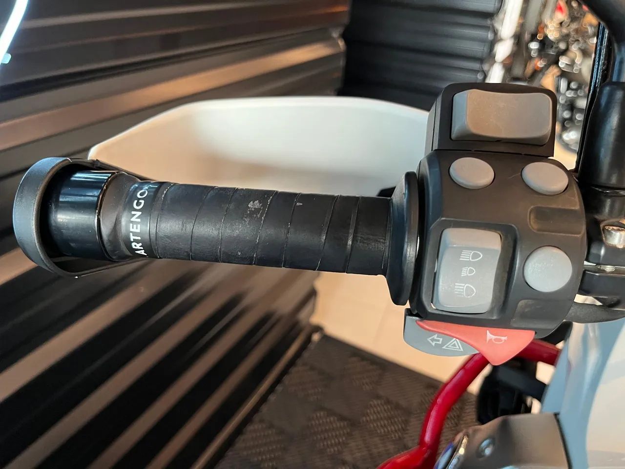 R 1200 GS GS BRANCA 2012/2012 - Foto 6