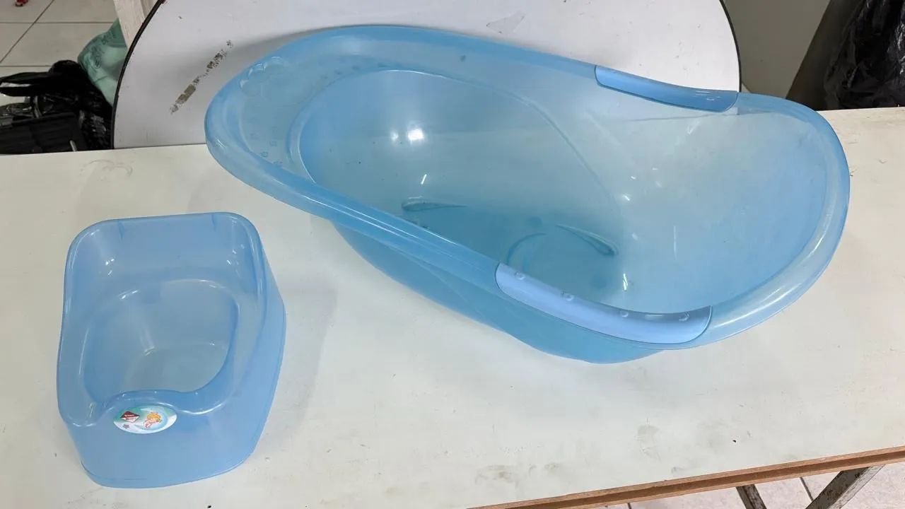 Banheira Infantil Azul e troninho  - Foto 3