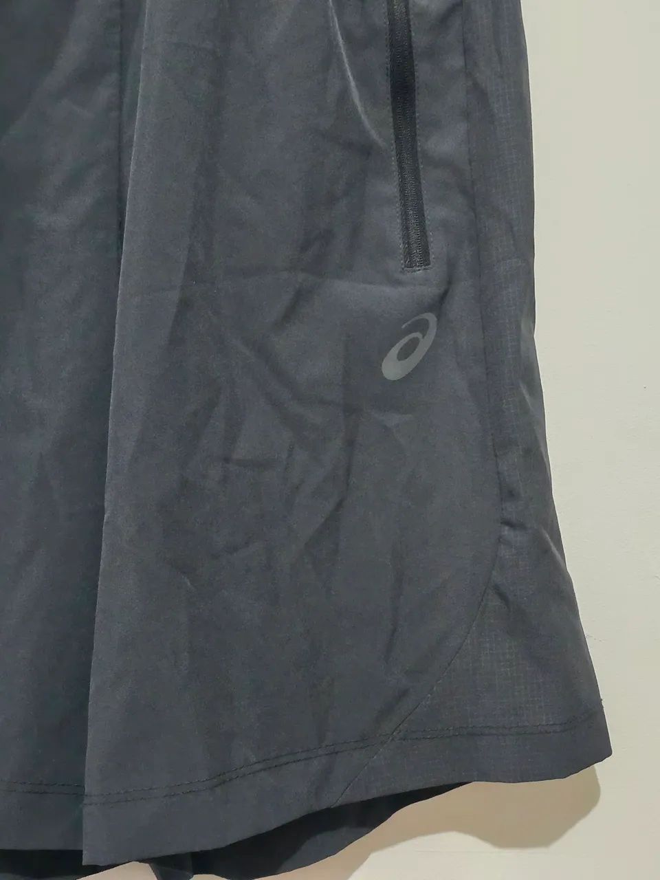  ASICS Shorts Masculino Corrida - Tam P - USADO - Foto 2