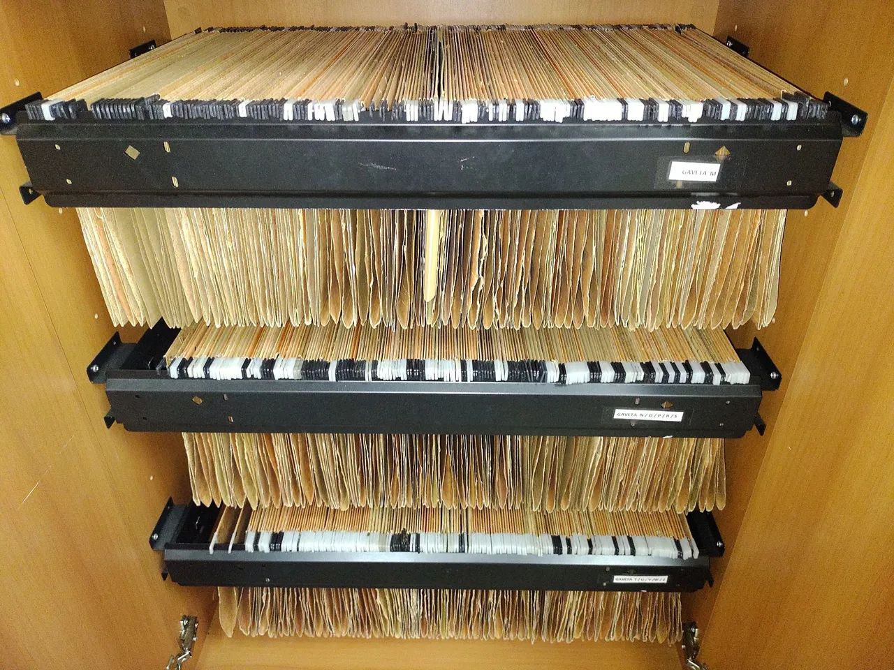 Lote pastas suspensas, tipo Kraft, usadas, perfeito estado. - Foto 4