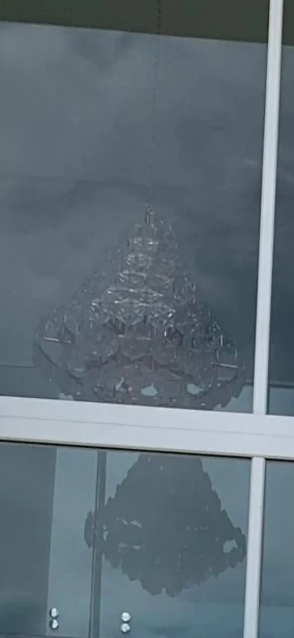 Lustre de Cristal Elegante - Iluminação para seu lar