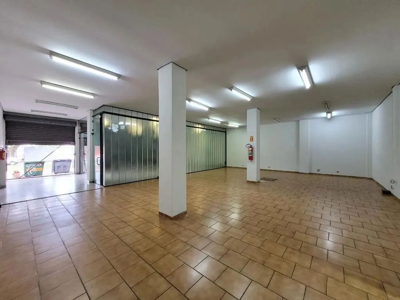 Salão para alugar em Maringá, Zona 01, com 166.19 m² - Foto 4