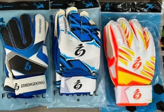 Luvas de Goleiro (tamanho 8)