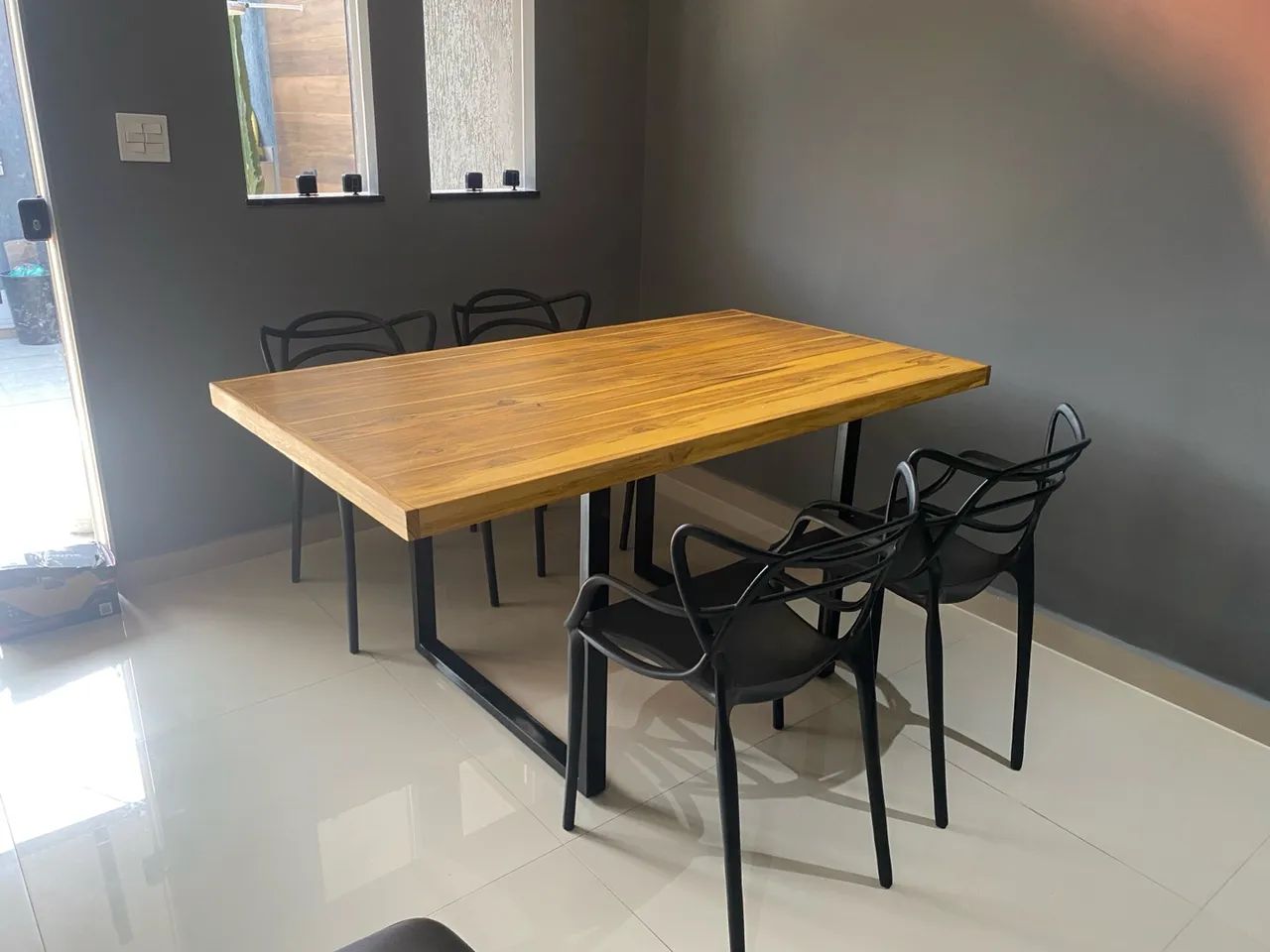 Conjunto de Cadeiras Modernas Novas