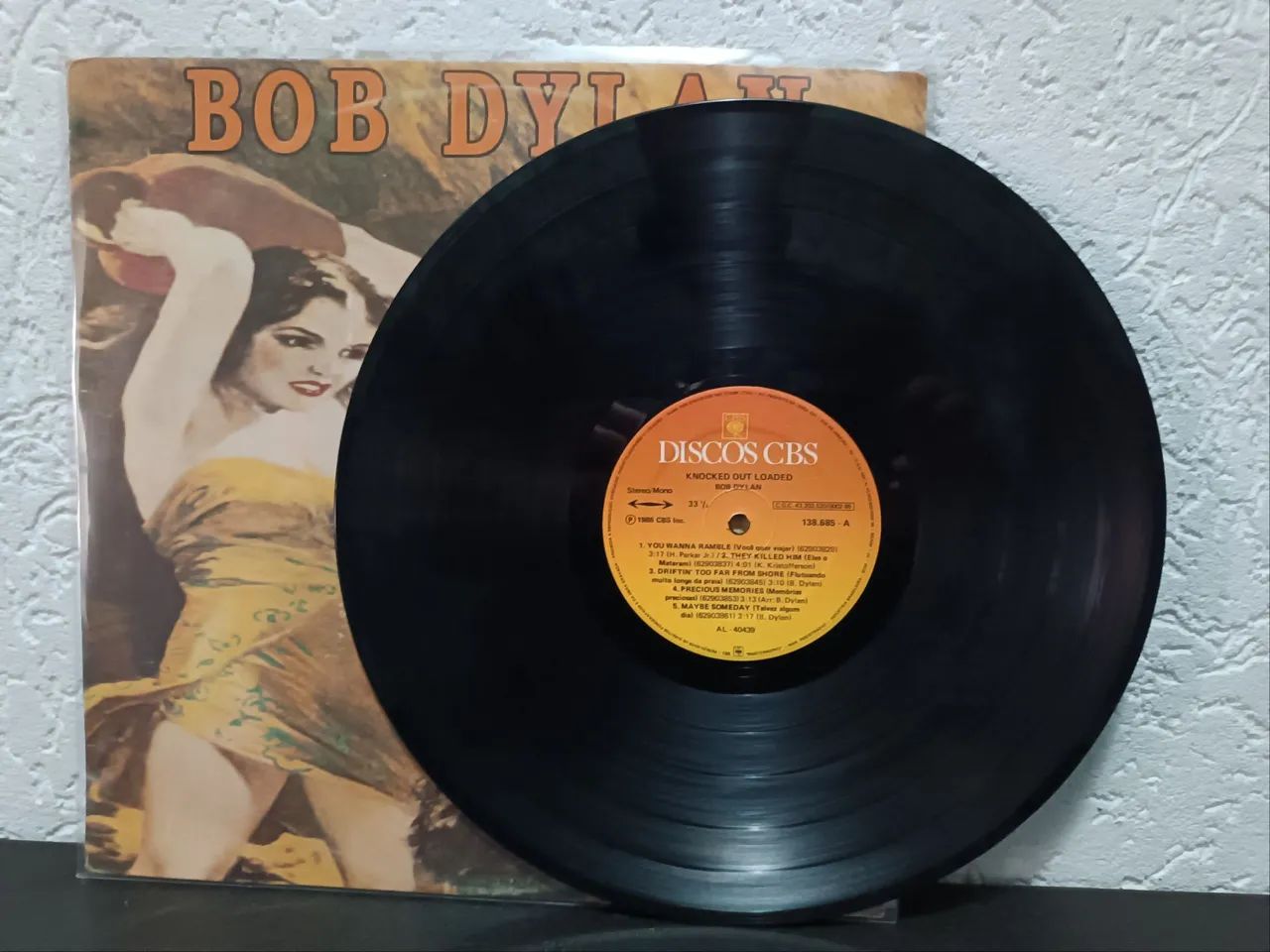 LP Bob Dylan - Knocked Out Loaded - Foto 2