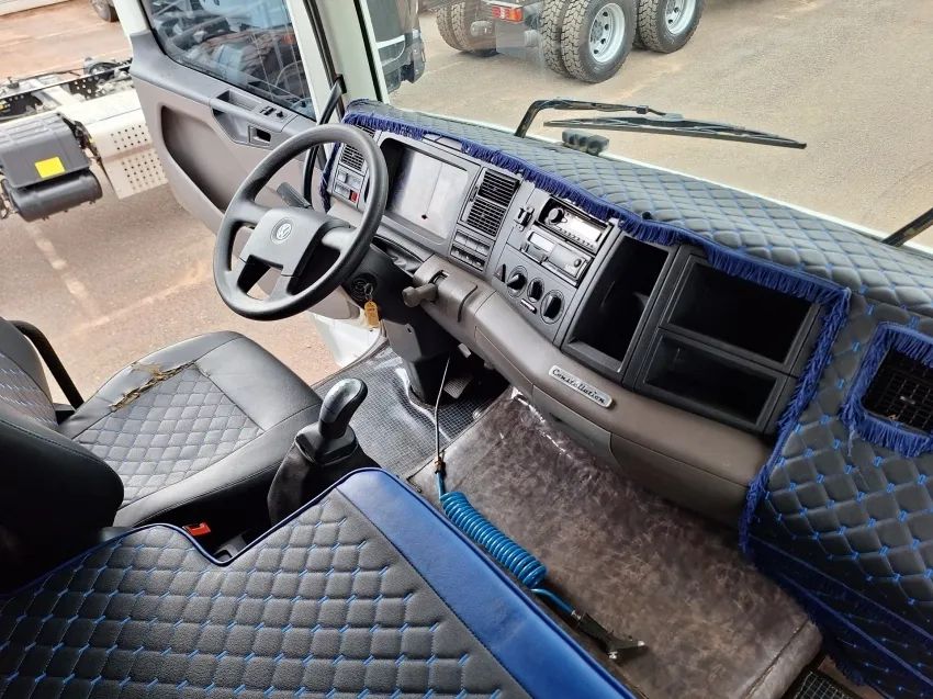 Volkswagem Constallation 30.330 8x2 2016/2017. - Foto 9