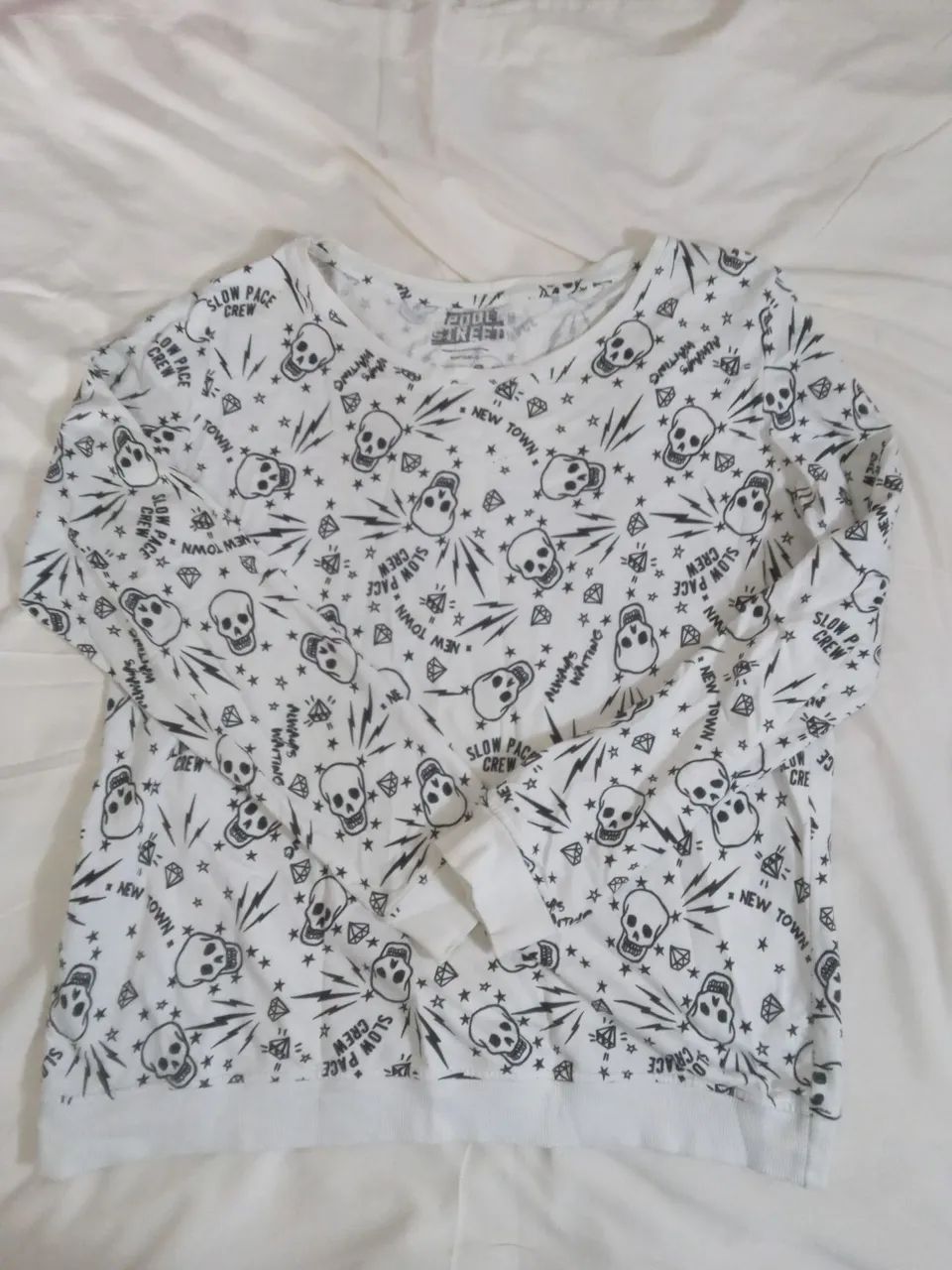 Blusa de frio estampada Caveiras