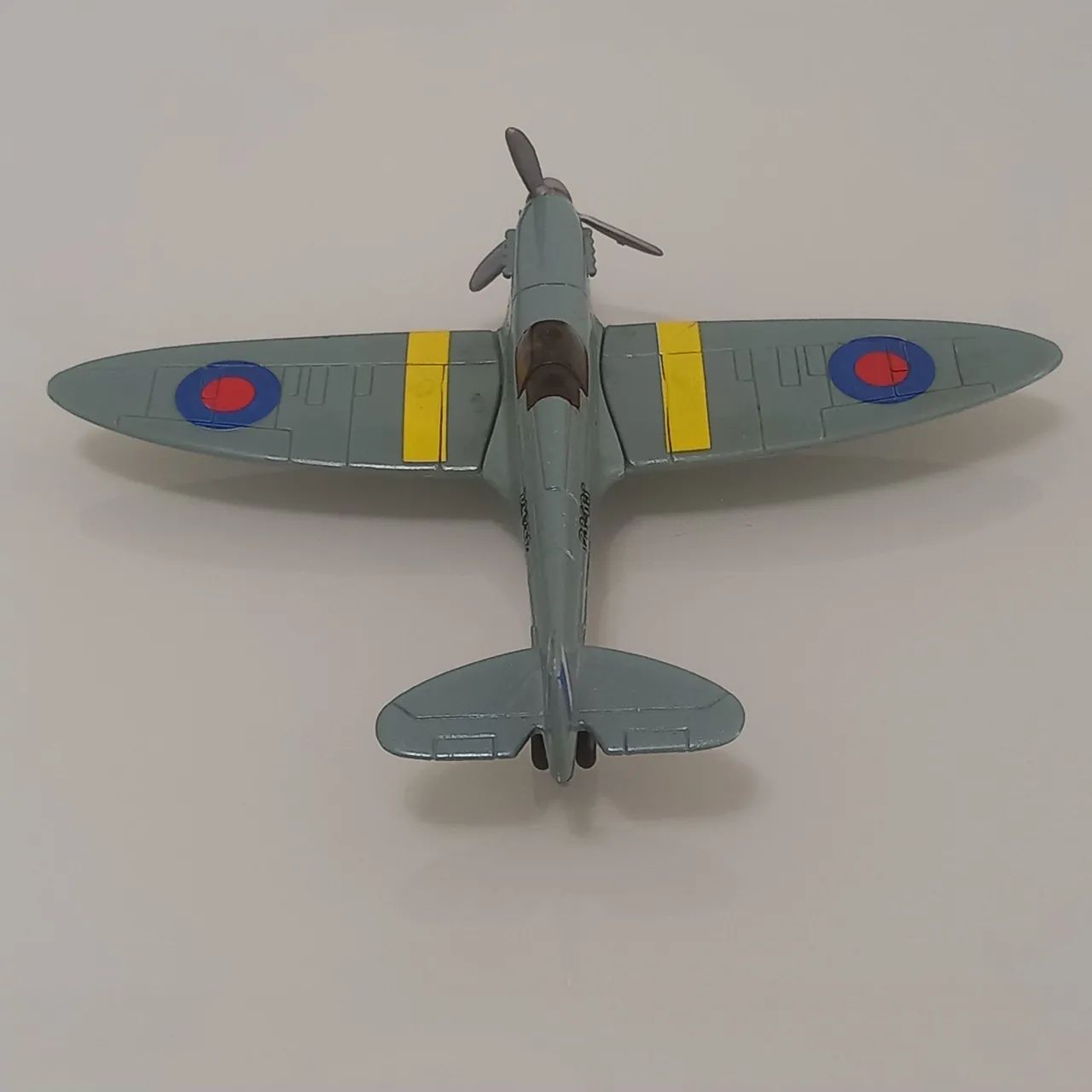 Miniatura Avião Spitfire P9363 - Foto 4