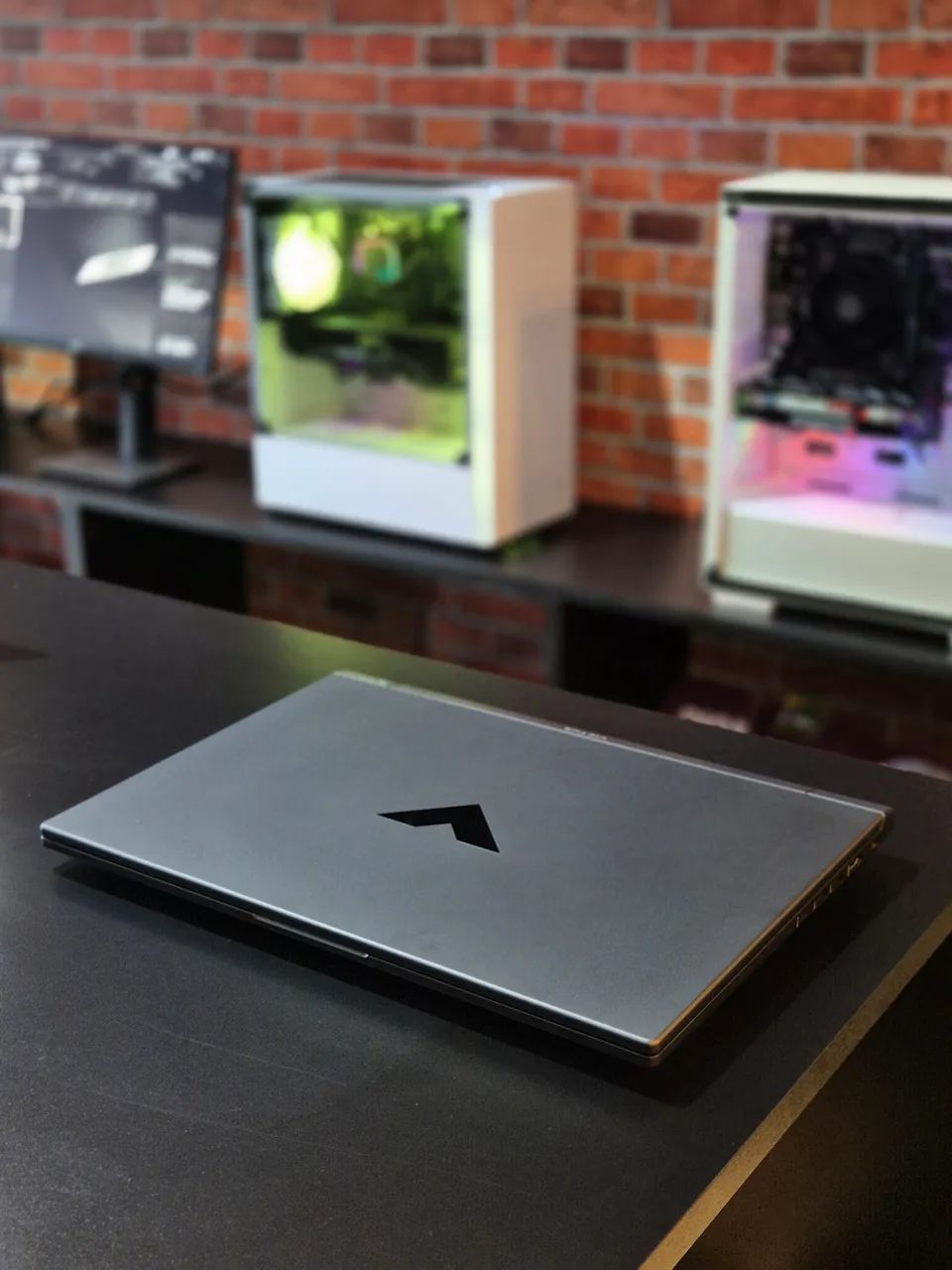 Notebook Gamer HP Victus - RTX 4070 / R7 8845HS - Foto 4