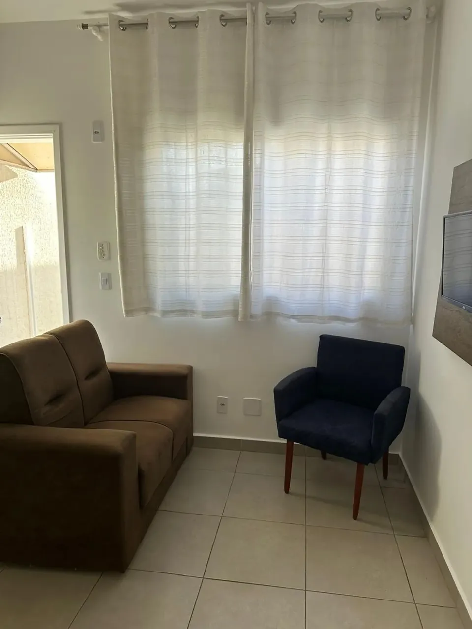 Imobiliaria Ethos aluga Kitnet com 1 dormitório, 30 m², mobiliáda no Jardim Augusta - S. J