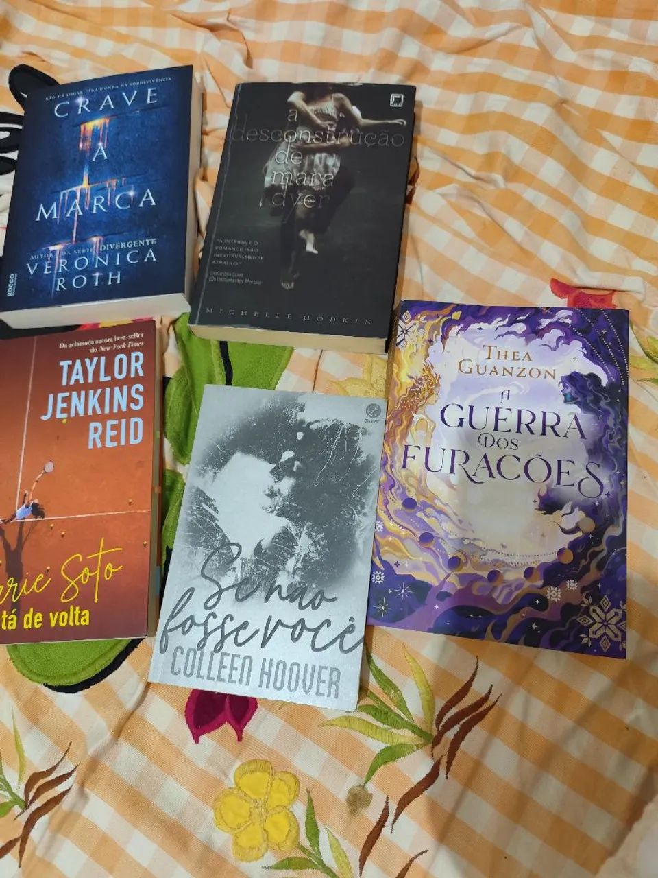 Livros em ótimos estado. Livros em ótimo estado - Livros e revistas - Conjunto Residencial