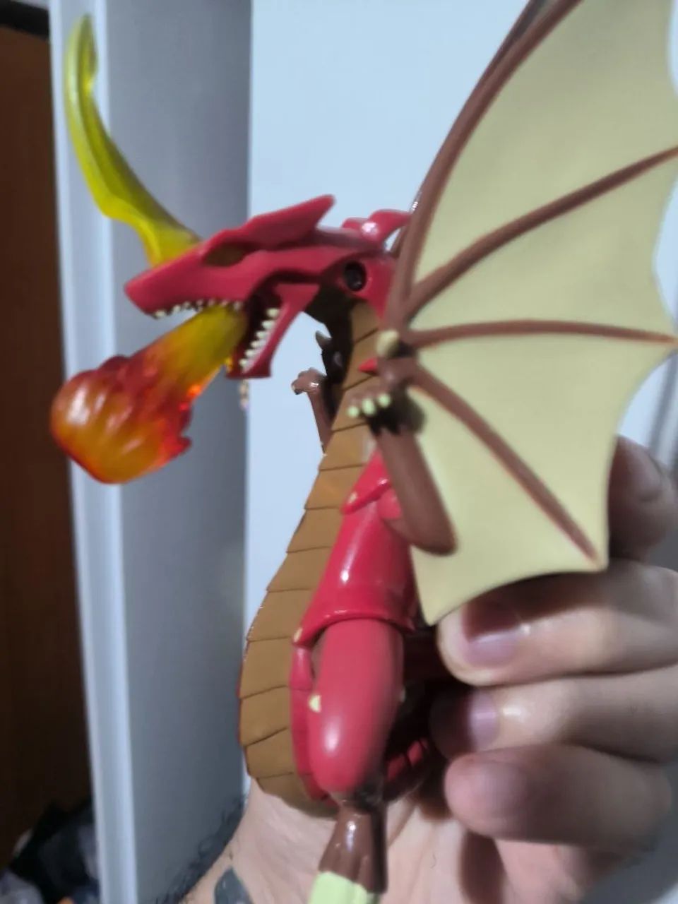 Boneco Bakugan Drago com detalhes - Foto 5
