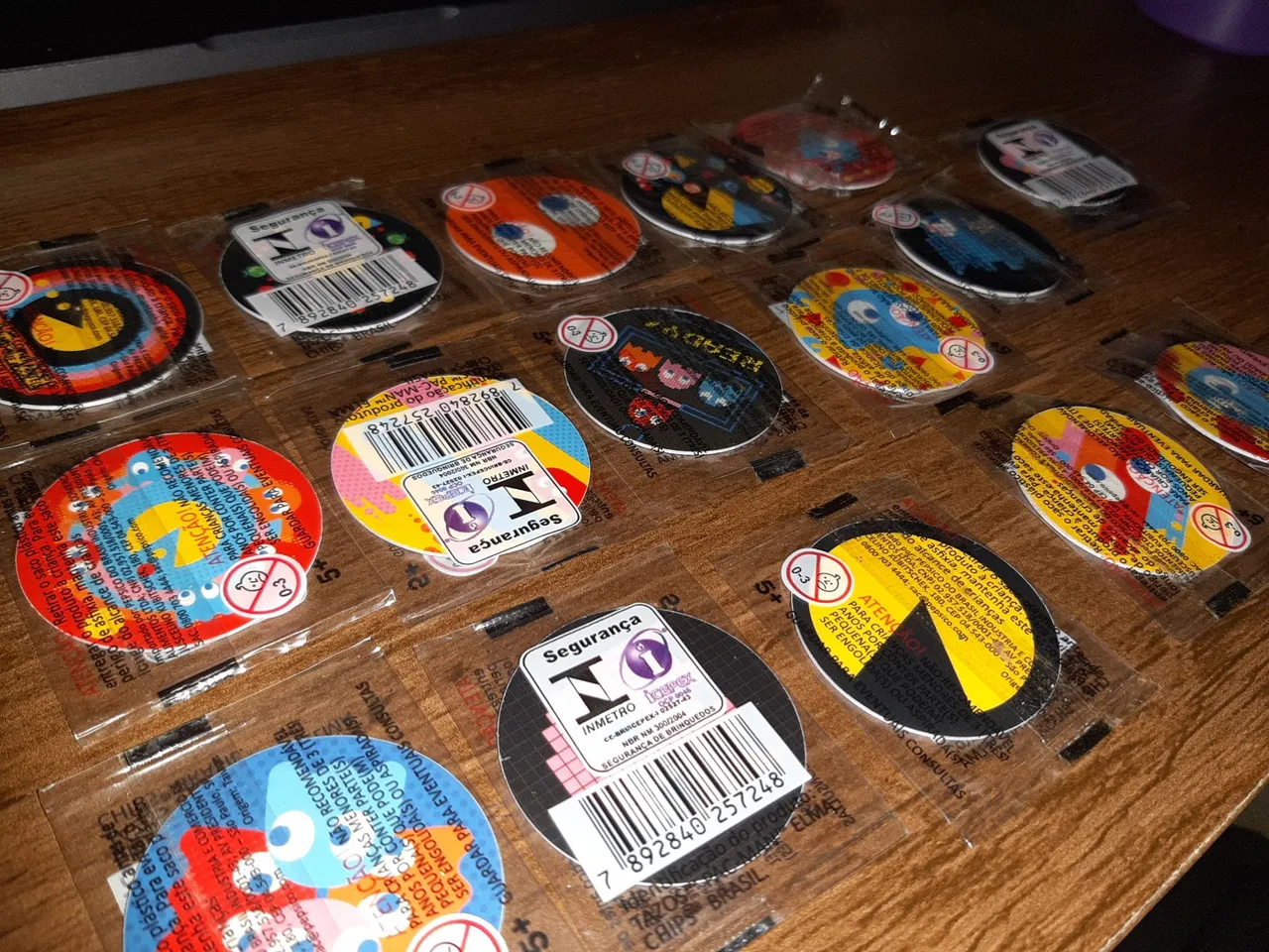 Coleção de 16 tazos Pac-Man