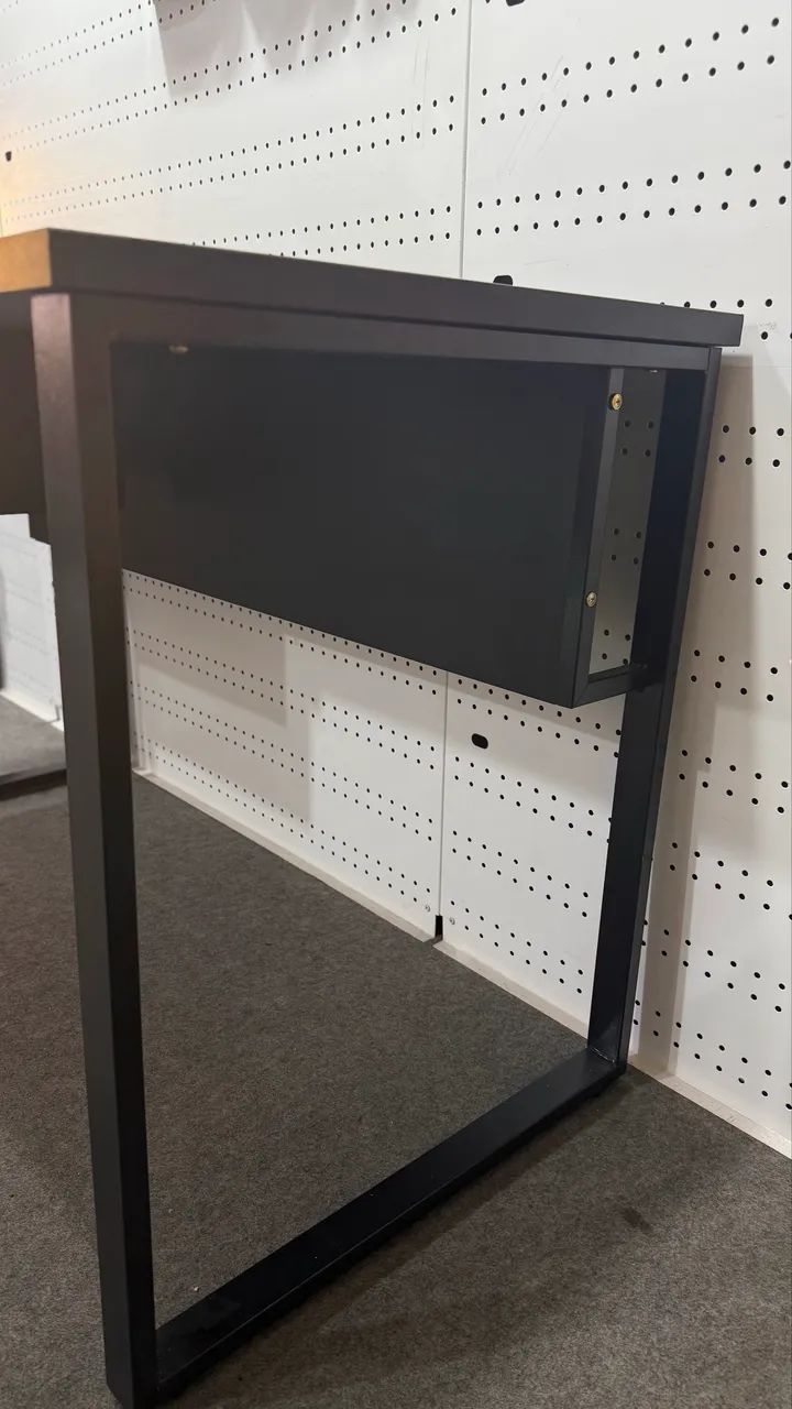 Mesa para Escritório reforçada , sem gaveta -Em até 6x sem juros  - Foto 5