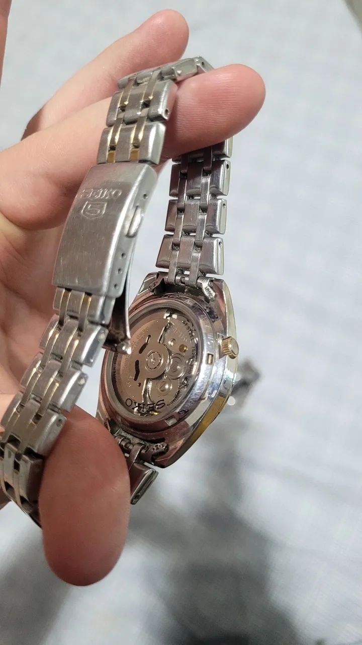 Watch 64314693785987122