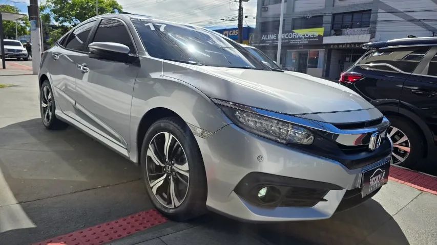 Honda Civic Touring 1.5 Turbo automático 2016/17 - Com teto solar! Excelente estado! - Foto 2