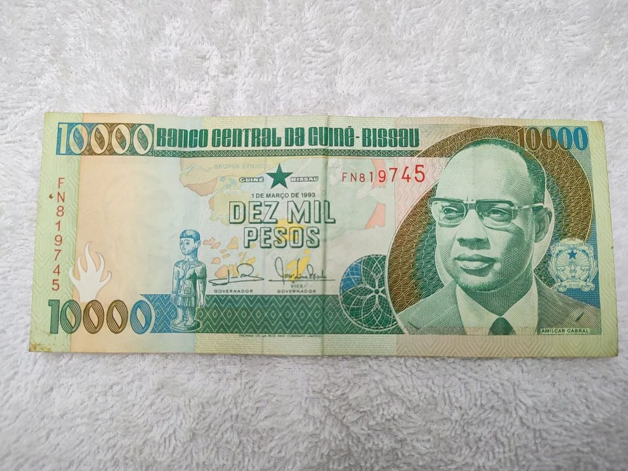Nota de 10.000 Pesos da Guiné-Bissau - Foto 3