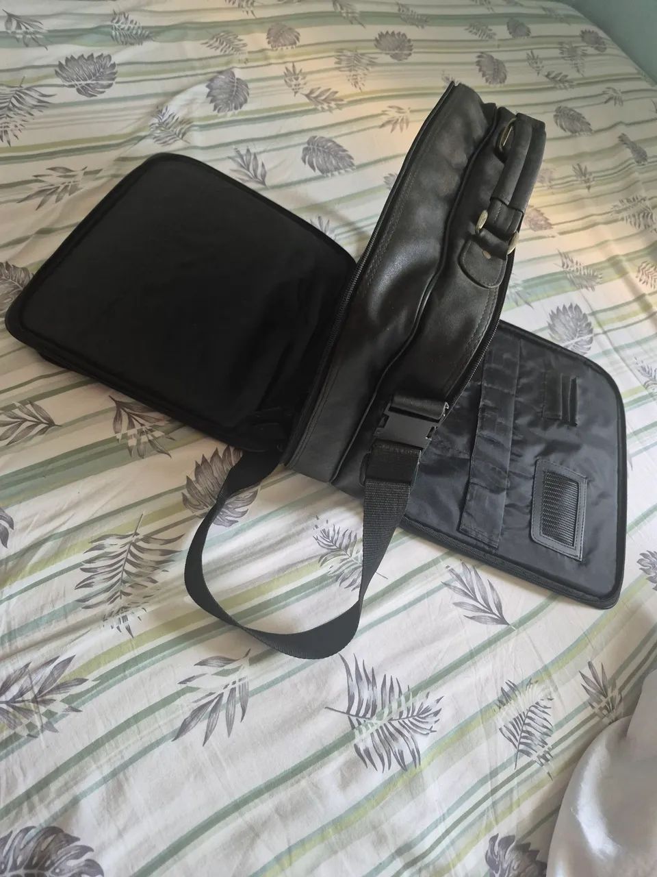 Bolsa para viagem com 4 compartimentos  - Foto 4