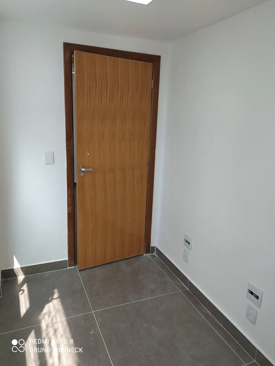 Linda Sala Comercial de 45m2 Para Locação - Completamente Reformada - Foto 15