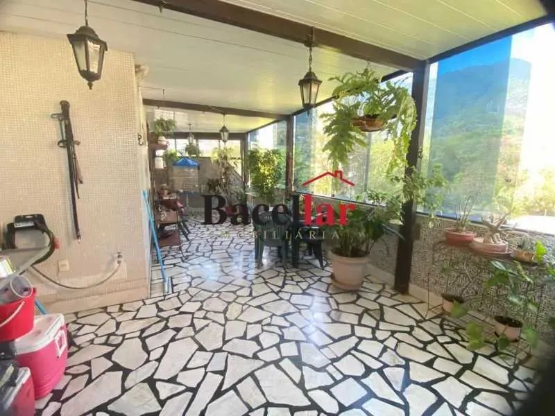Apartamento : / Residencial / Tijuca