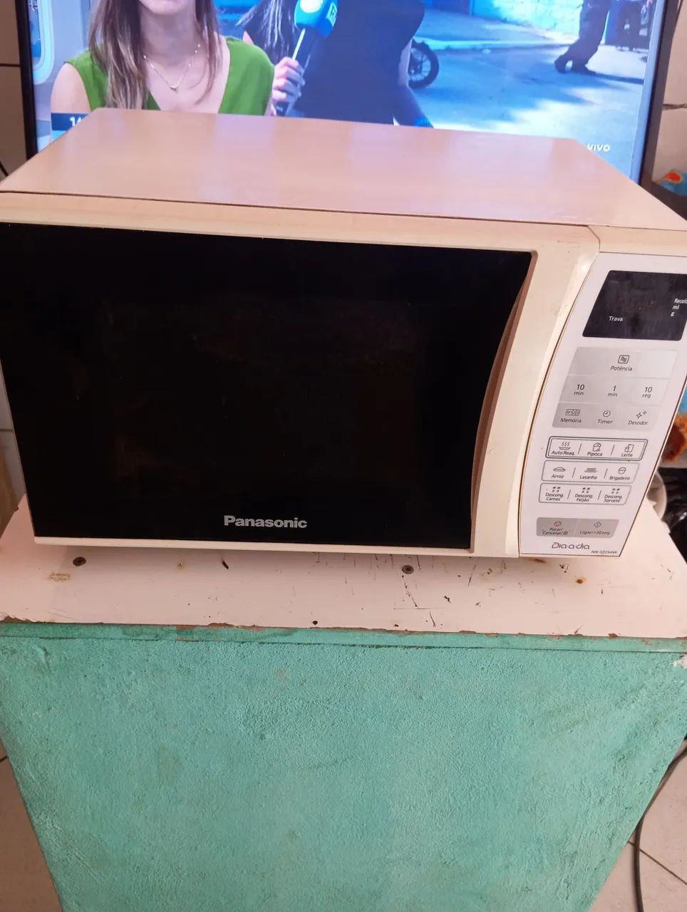 Microondas Panasonic 20 litros 250 - Foto 2